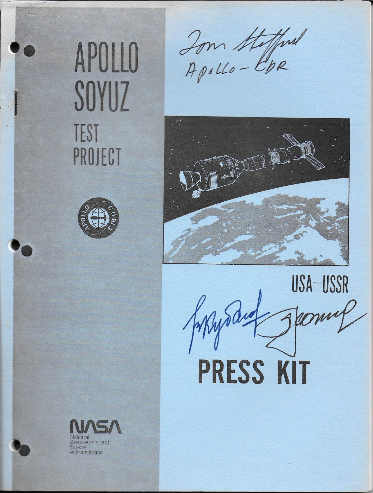 Apollo-Soyuz Test Project Crew Signed Vintage NASA Press Kit (Full ...