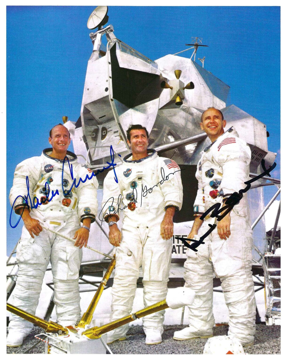 Apollo 12 Crew Signed White Space Suit Crew Portrait - Apollospace